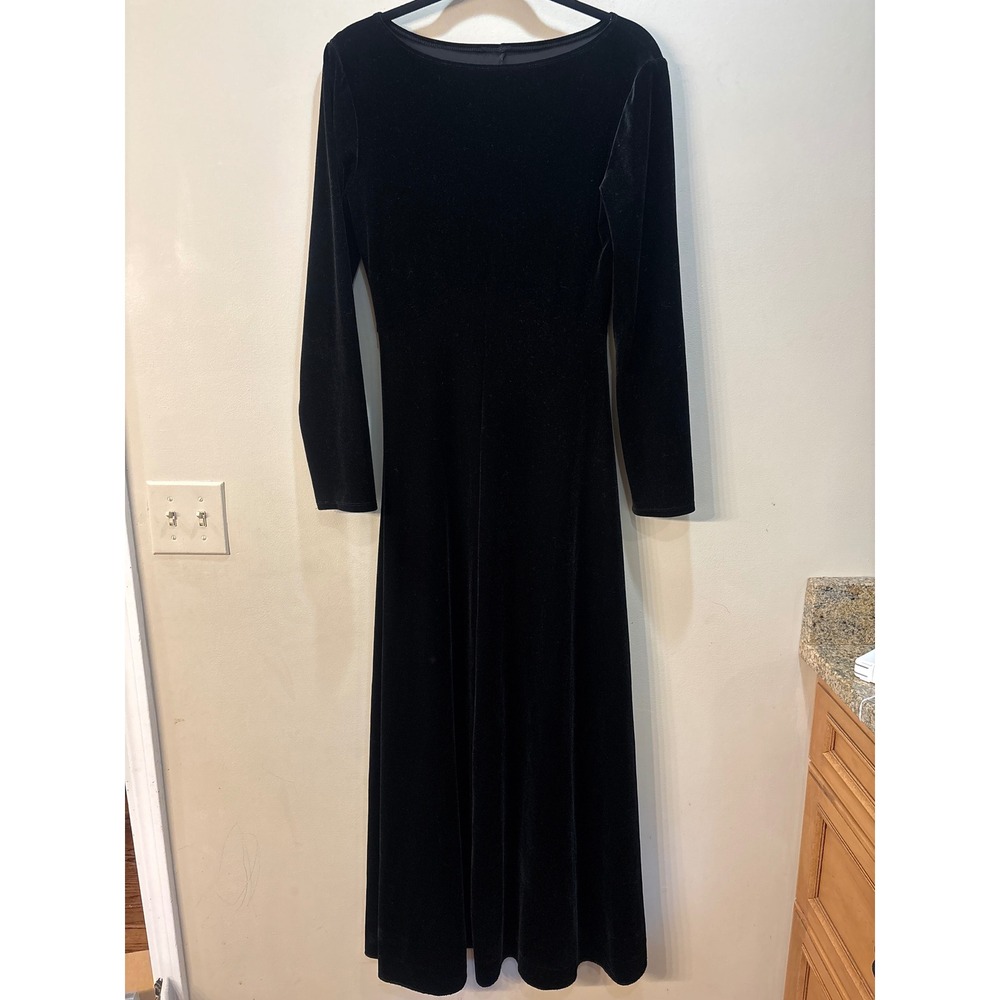 Dance Sophisticates Black Velvet Maxi Dress Long Sleeve Formal Gown Size 8 Goth